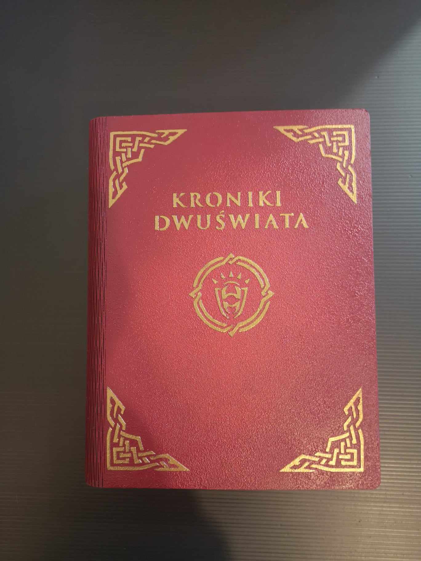 Pudełko drewniane na trylogię Deina